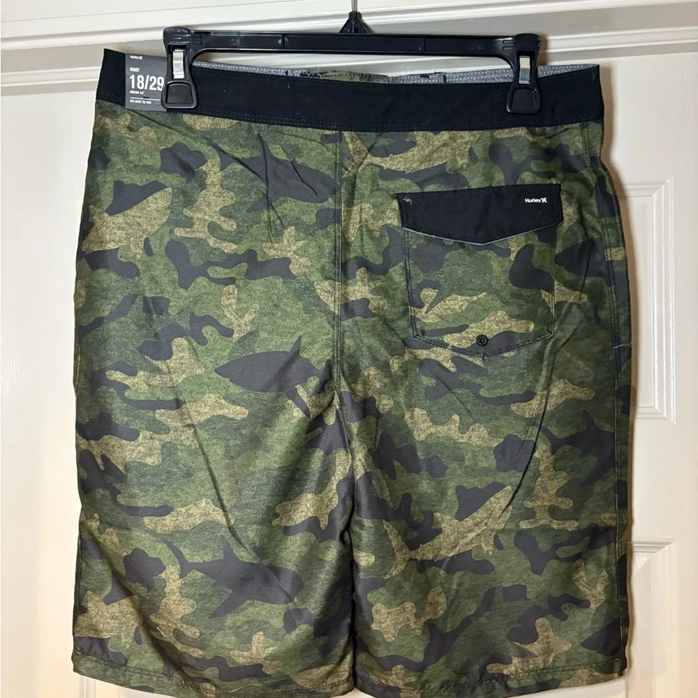 NWT Hurley Boys Shark-bait Camo Hybrid Board Shorts Swim Surf Beach‎ Vacation
